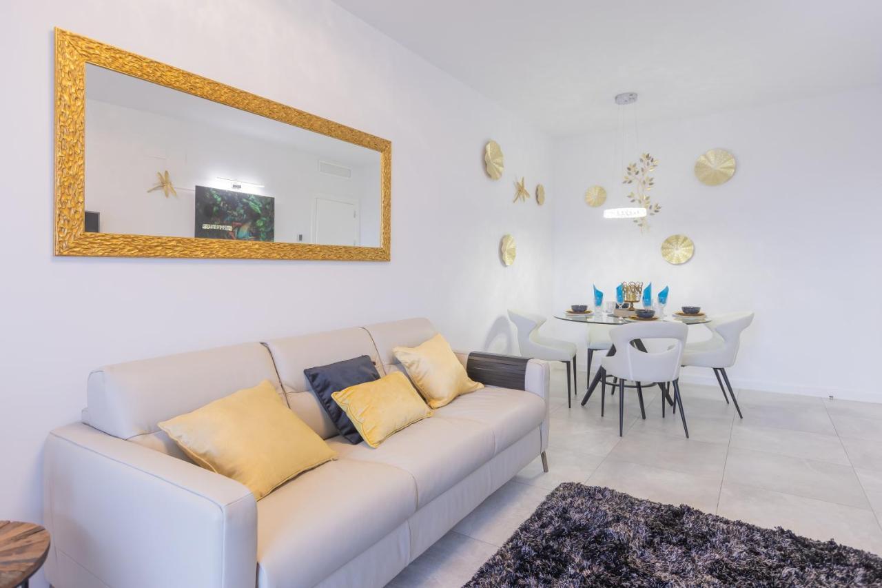 Marbella Luxury Brand New 2-Bedroom Apartment, 3 Min Walk To The Beach! Exteriör bild
