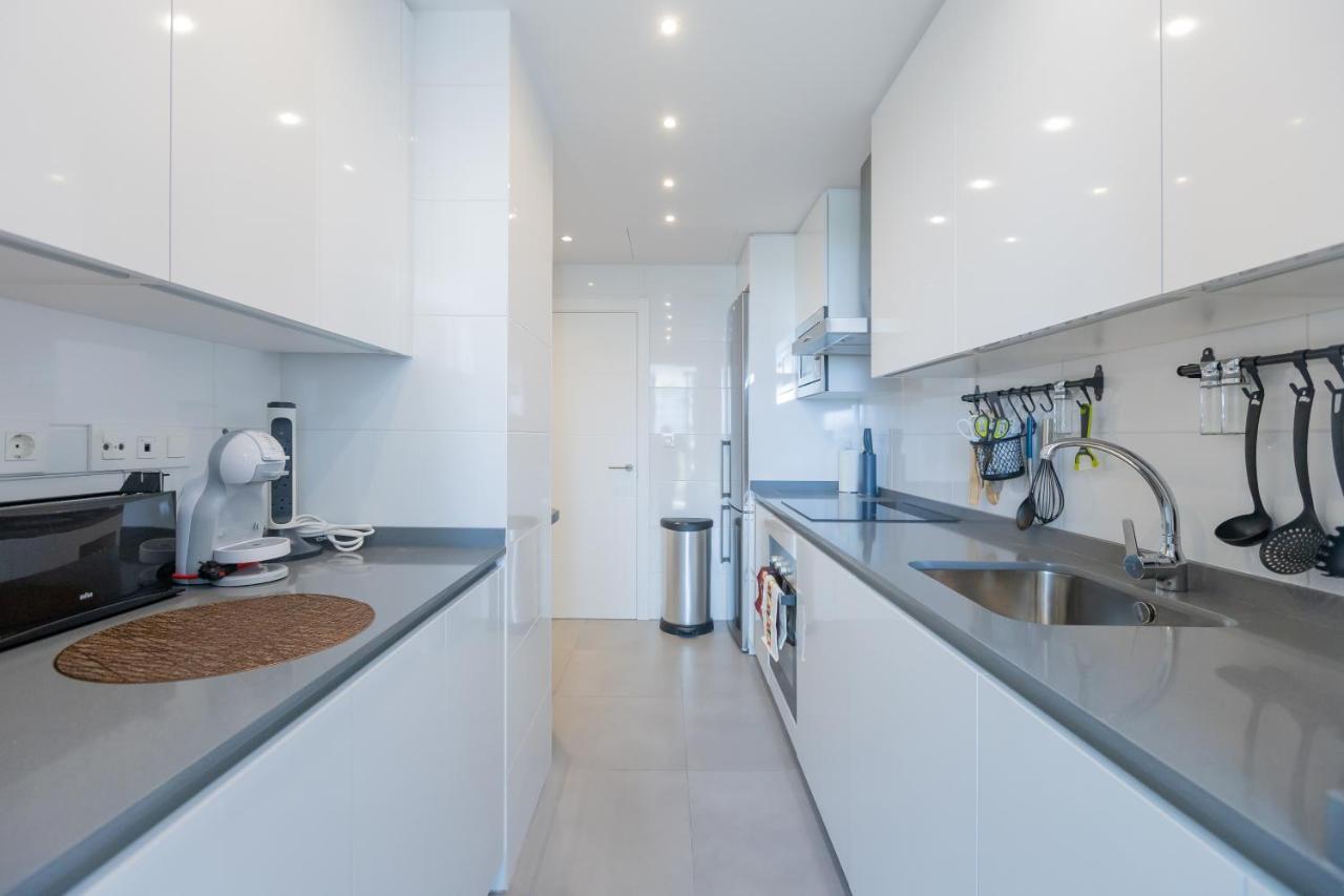 Marbella Luxury Brand New 2-Bedroom Apartment, 3 Min Walk To The Beach! Exteriör bild